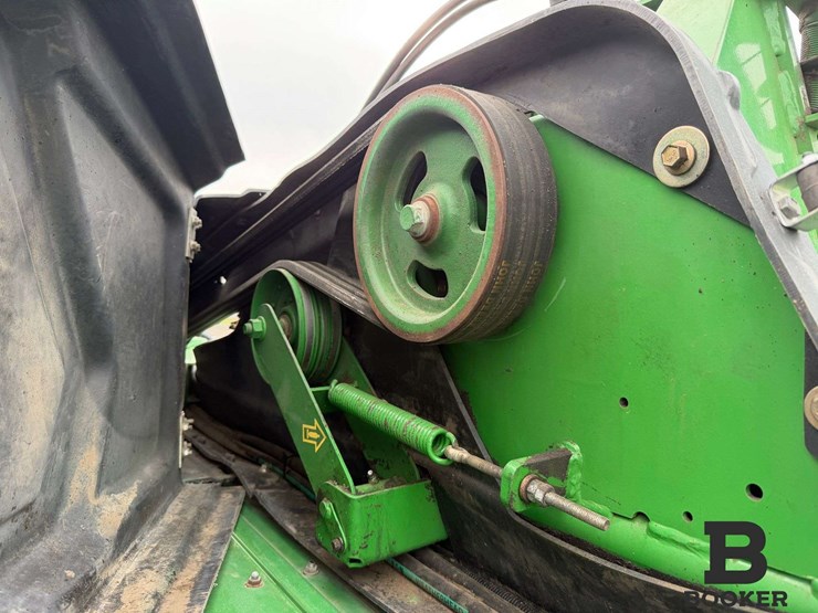 john-deere-moco-946-pull-type-swather-image-34