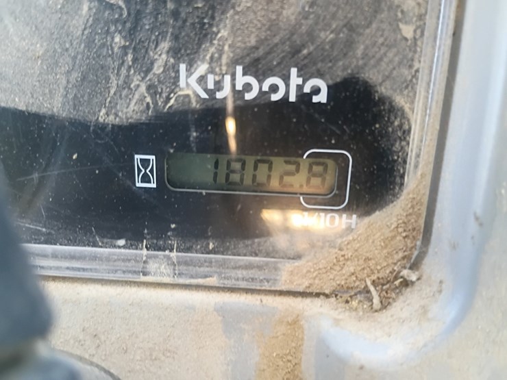 2013-kubota-rtv1100-image-35