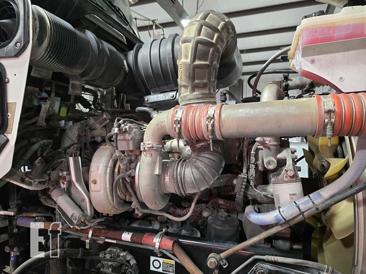 2012-kenworth-t800-image-24