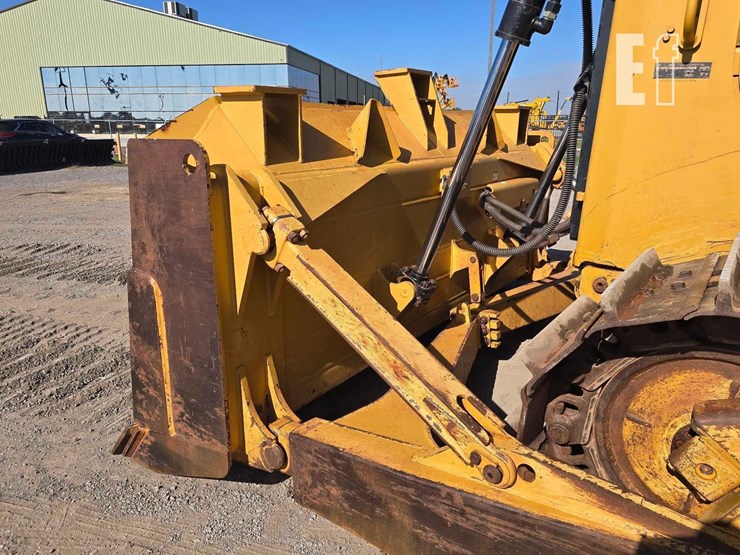 2016-caterpillar-d6t-xl-image-12