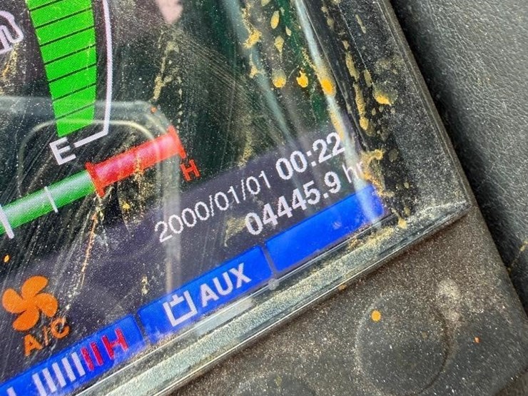 2019-takeuchi-tb290-image-12