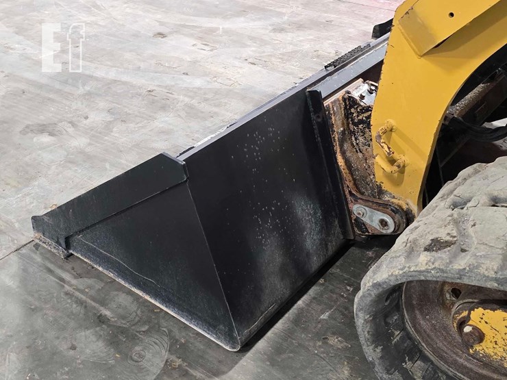2022-caterpillar-289d3-image-12