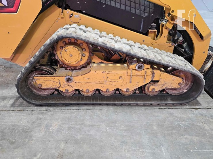 2021-caterpillar-289d3-image-30