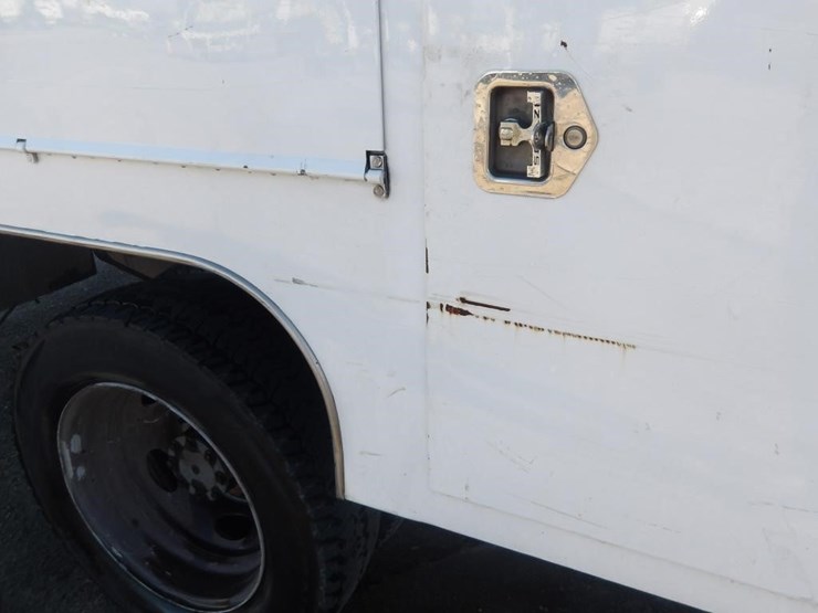 2010-ford-f450-mechanics-truck-image-7