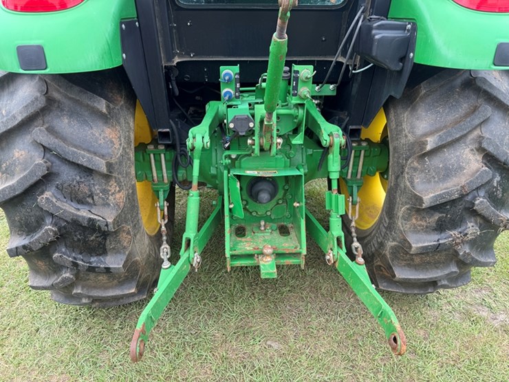 2013-john-deere-5055e-4wd-tractor-with-cab,-loader,-dual-rear-remotes---926-hours-showing-image-5