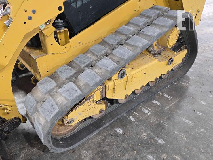 2022-caterpillar-289d3-image-31