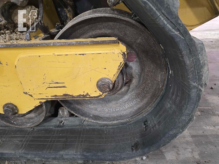 2022-caterpillar-289d3-image-25