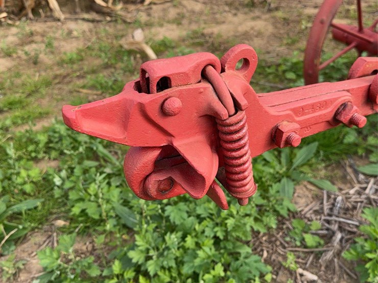 oliver-two-bottom-plow-image-5