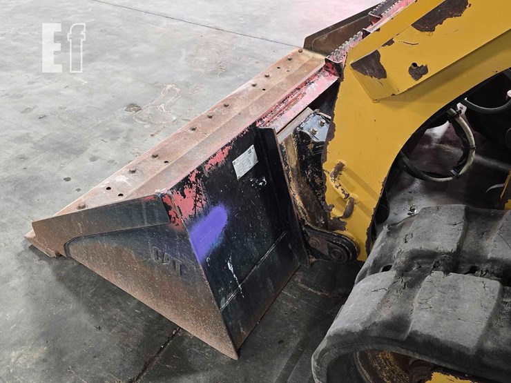 2022-caterpillar-289d3-image-12