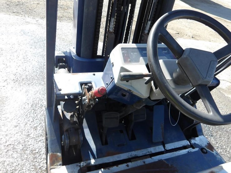 komatsu-fg25st-11-forklift-image-20