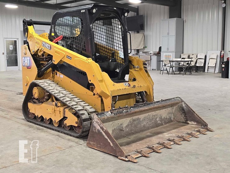 2021-caterpillar-259d3-image-2