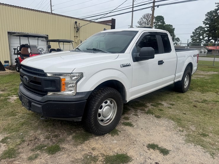 2020-ford-f150-xl-extended-cab-pickup---4wd-5.0l-v8---205,698-miles-showing---1ftfx1e5xlfb38257-image-1
