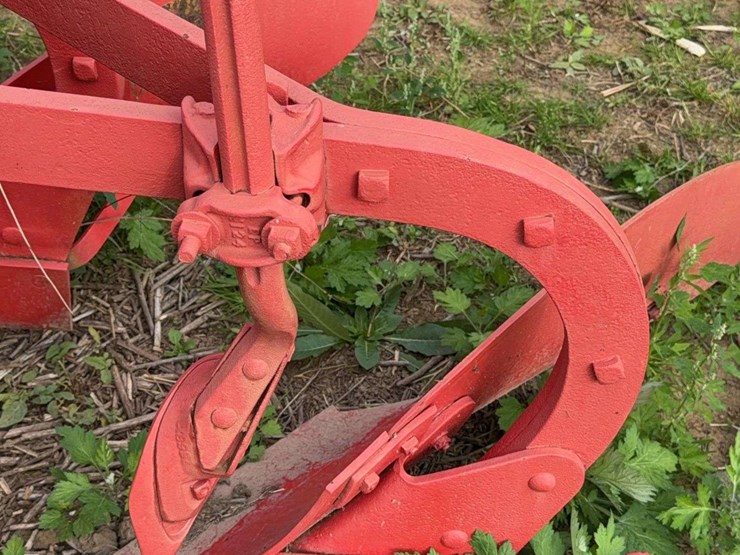 oliver-two-bottom-plow-image-15