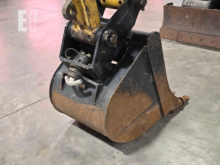2021-caterpillar-307.5-image-11