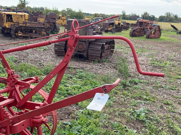 oliver-two-bottom-plow-image-24