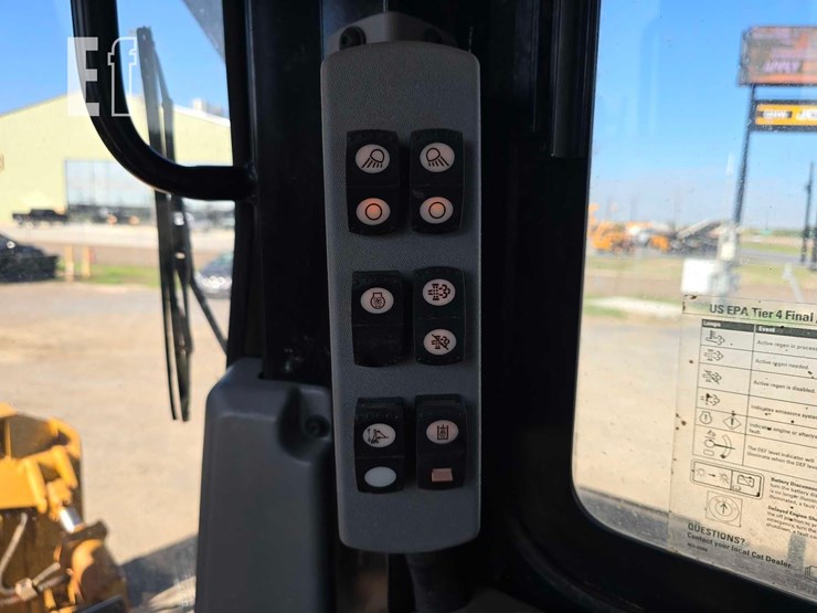 2016-caterpillar-d6t-xl-image-20