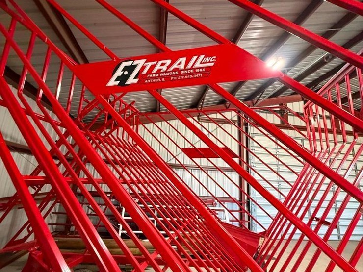 2019-e-z-bale-basket-image-3
