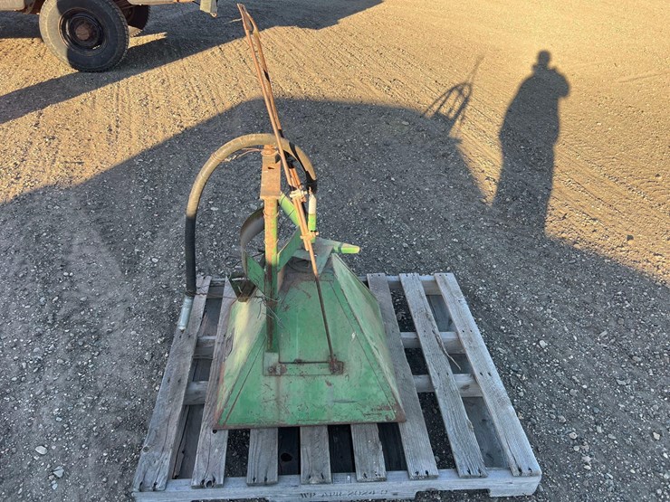 john-deere-grass-seeder-image-2