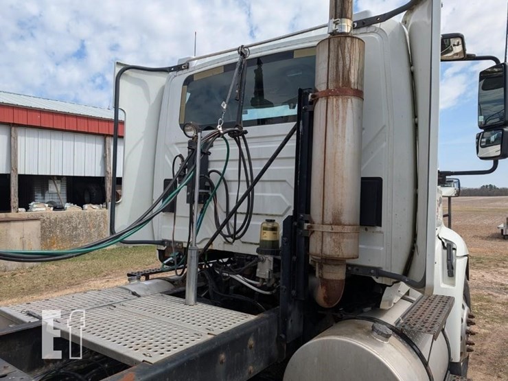 2007-international-transtar-8600-image-6