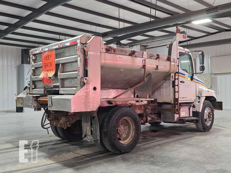 2010-hino-338-image-3
