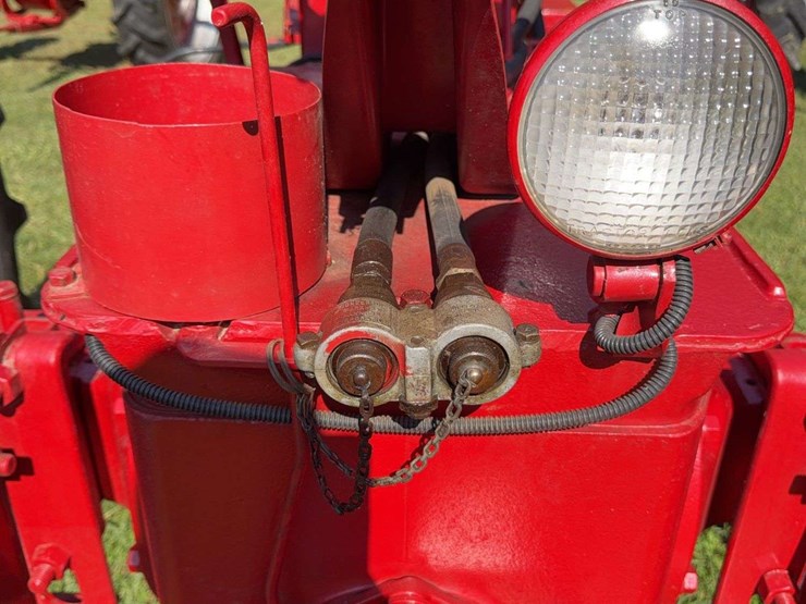 farmall-super-m-image-27