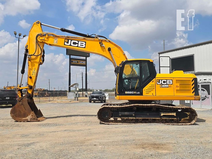 2023-jcb-220x-lc-image-5