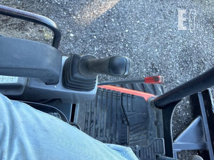 2019-kubota-u35-4-image-17