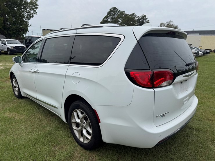 2020-chrysler-pacifica-limited-minivan-4d-3.6l-v6---automatic-transmission---167,488-miles-showing-image-4