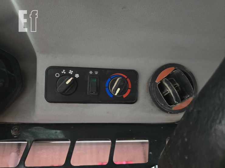 2020-bobcat-s66-image-19