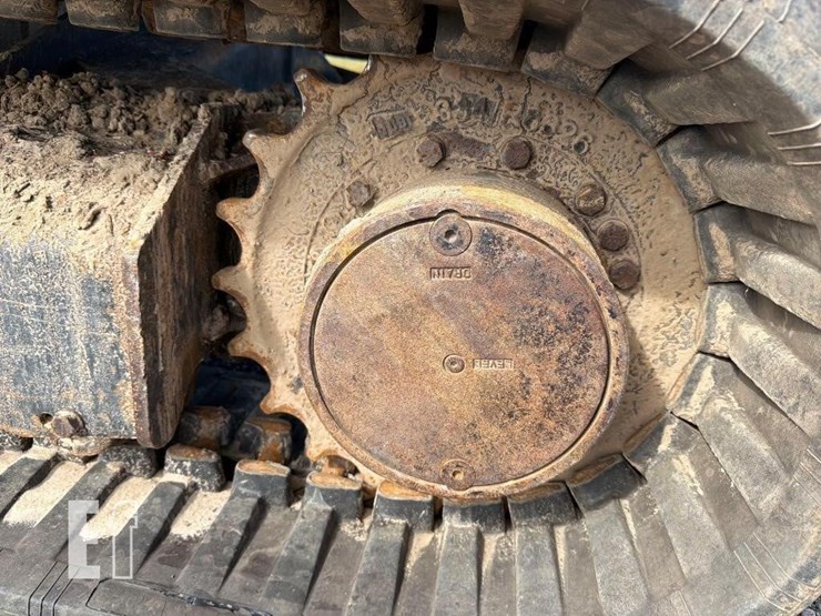 2019-jcb-85z-1-image-10