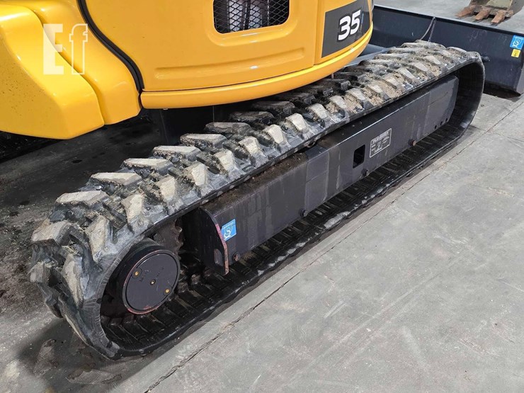 2025-deere-35-p-tier-image-35