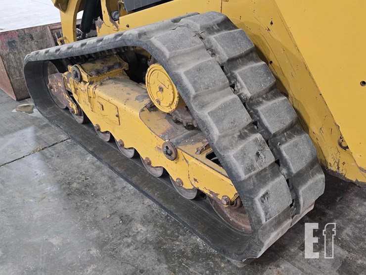 2022-caterpillar-289d3-image-31
