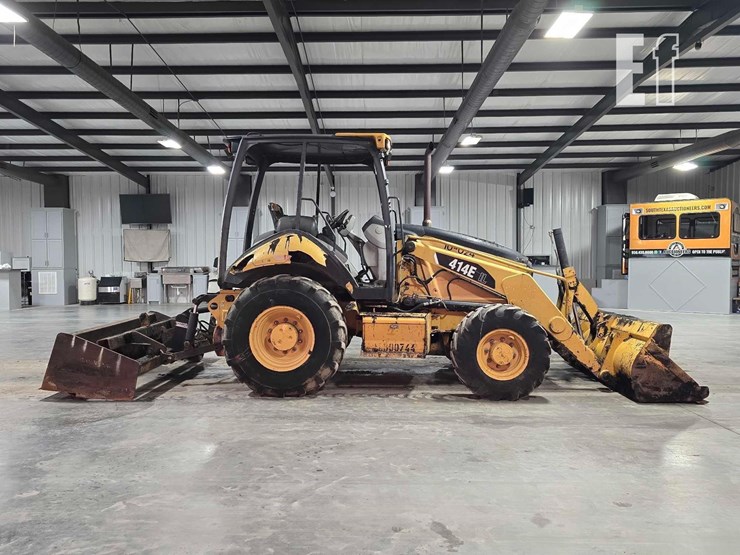 2008-caterpillar-414e-il-image-6