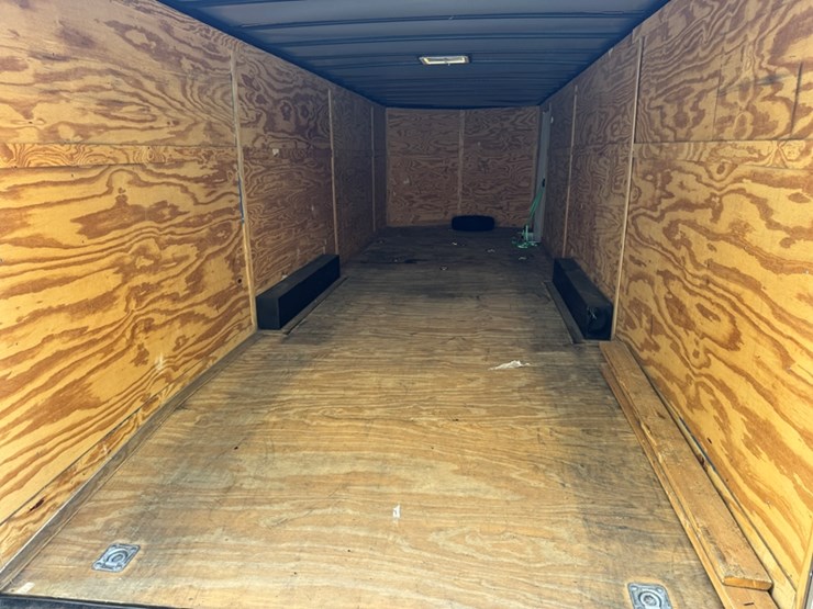 2021-rock-solid-cargo-28'-x-8.5'-enclosed-trailer-gvwr:-9,990-lb,-rear-ramp-door-and-side-door-image-6