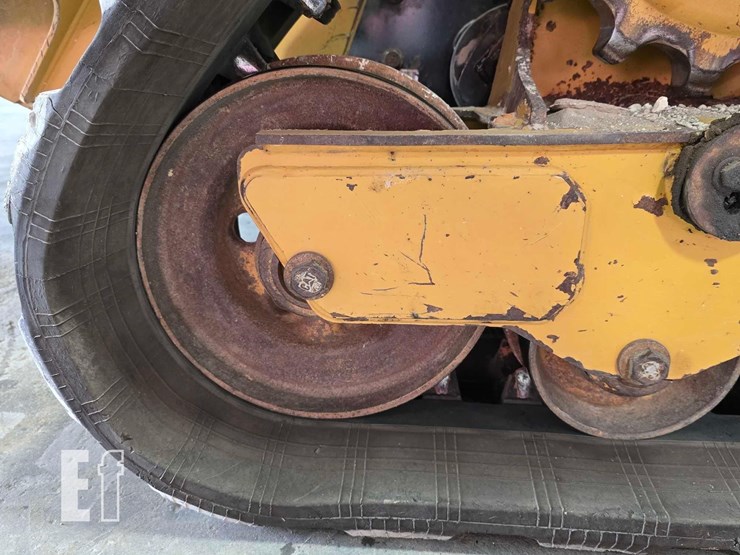 2022-caterpillar-289d3-image-28