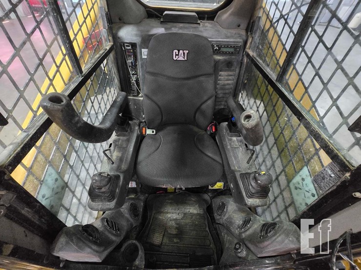 2022-caterpillar-289d3-image-14