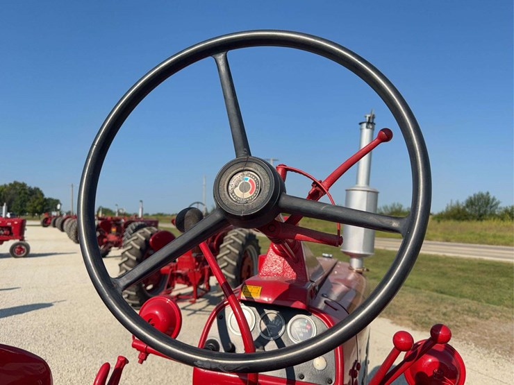 farmall-350-image-32