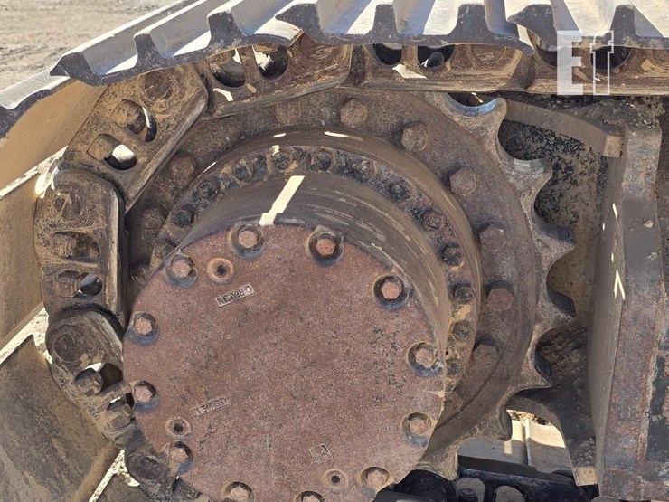 2022-deere-210g-lc-image-27