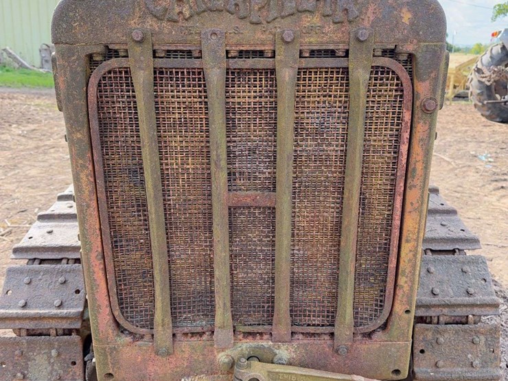 caterpillar-ten-image-9