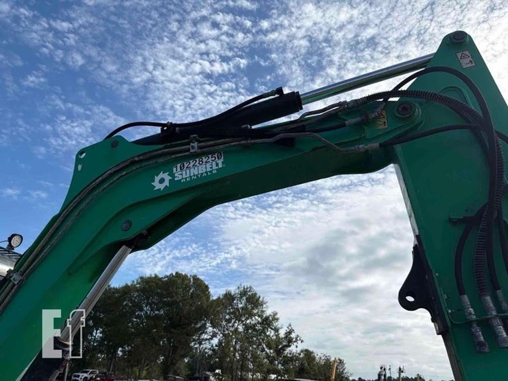 2019-jcb-85z-1-image-30