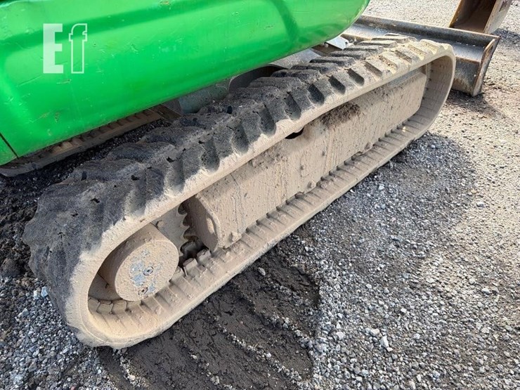 2018-takeuchi-tb230-image-14