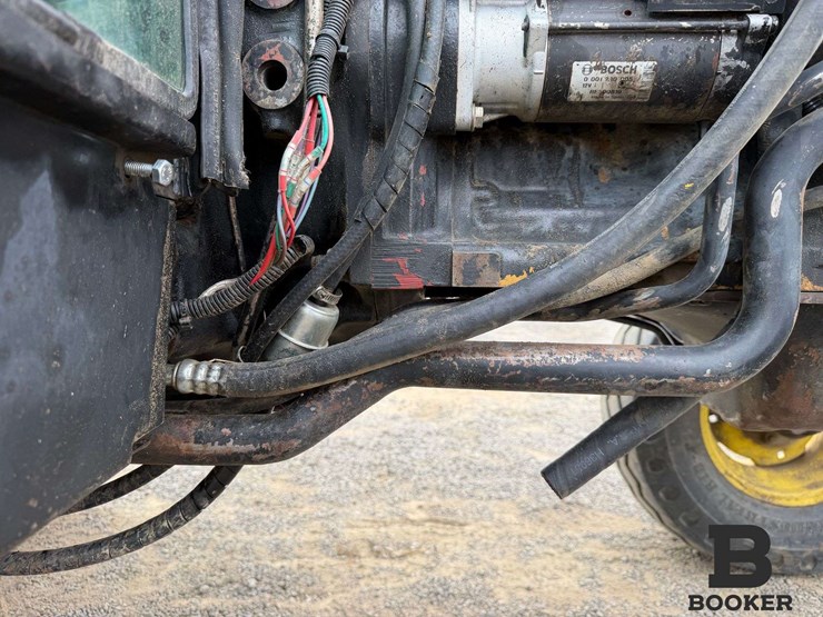 2000-john-deere-5510-tractor-image-36