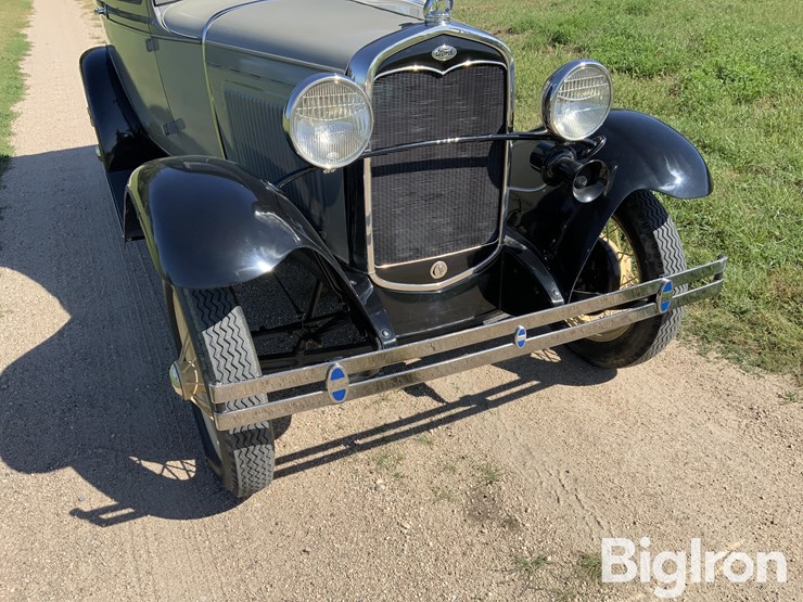 1931-ford-model-a-car-image-10