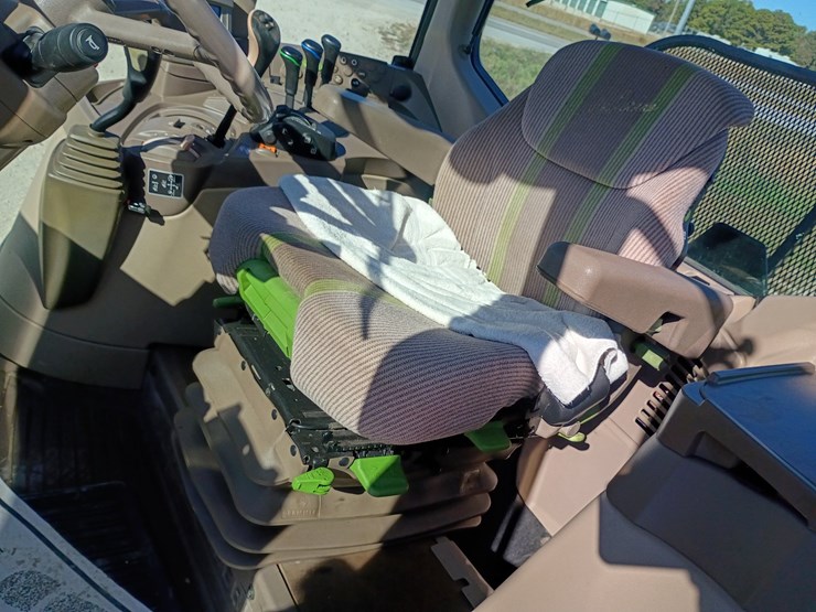 john-deere-6430-image-32