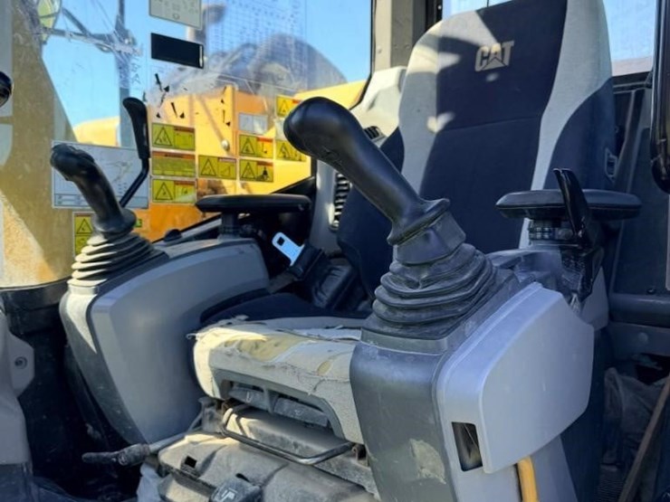 2015-caterpillar-314e-lcr-image-15