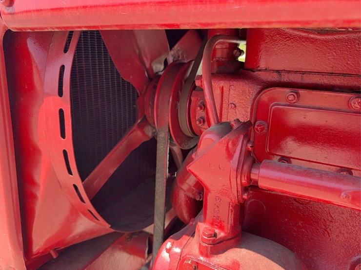 farmall-400-image-48