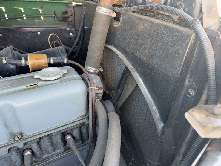 1946-chevrolet-truck-image-35