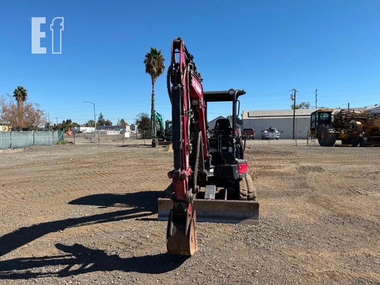 2020-yanmar-vio35-6a-image-6