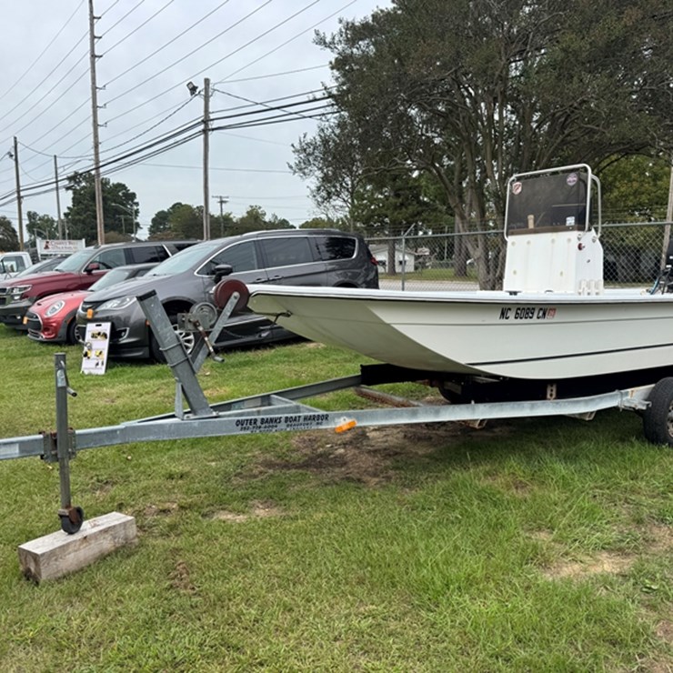 1996 HANCOCK 18' FLAT BOTTOM CENTER CONSOLE SKIFF - RAN THIS SUMMER - FLOOR REDONE 2 YEARS AGO 140HP