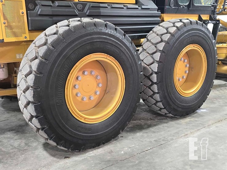 2022-caterpillar-140-image-34